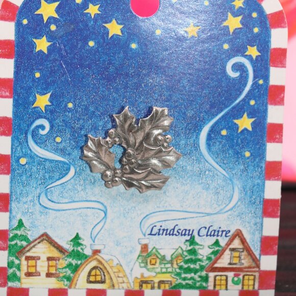 Lindsay Claire Jewelry - Lindsay Claire Pewter Holly and Berries Pin New Old Stock